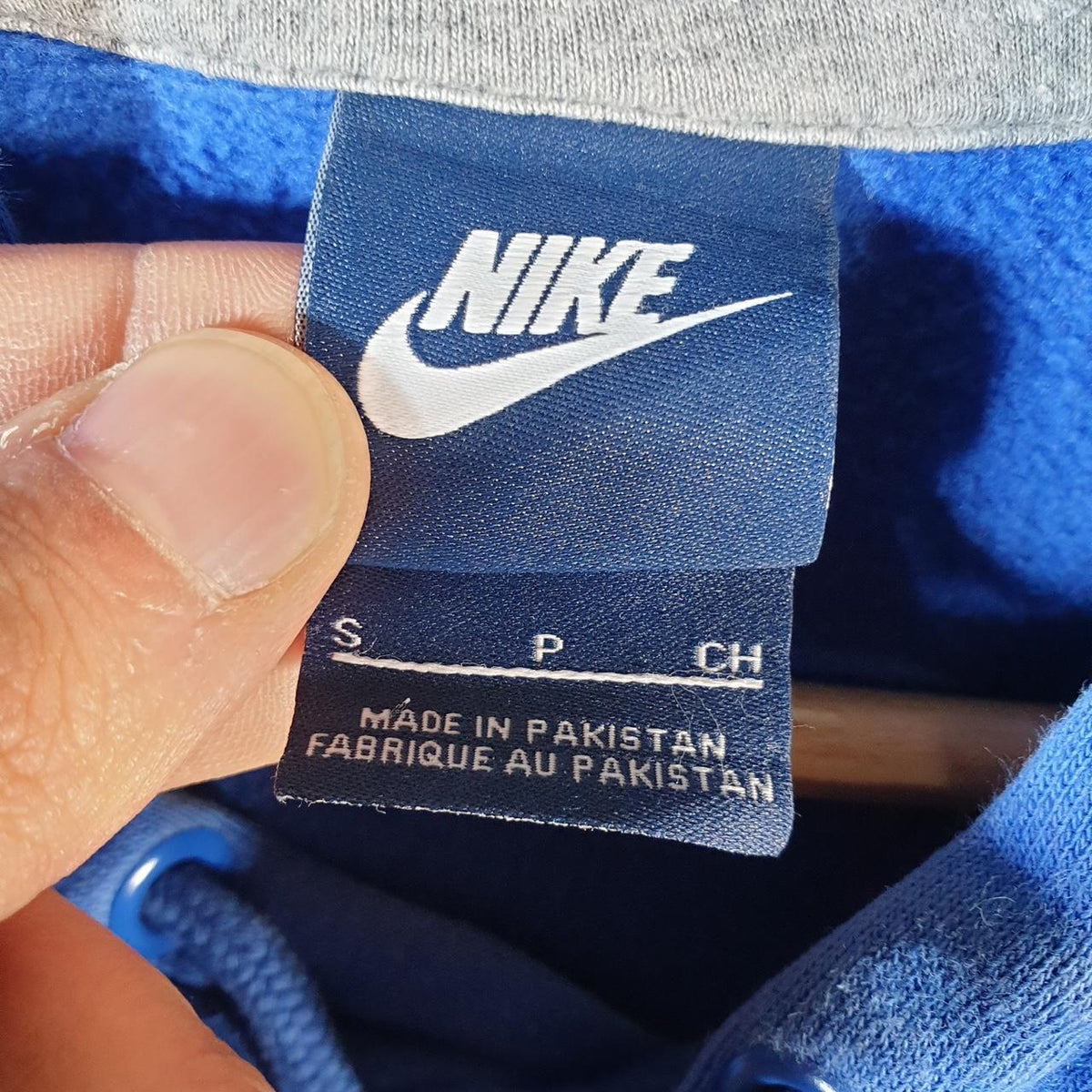Vintage Nike Club Embroidered Hoodie Men’s Small Blue Swoosh Y2K Pullover