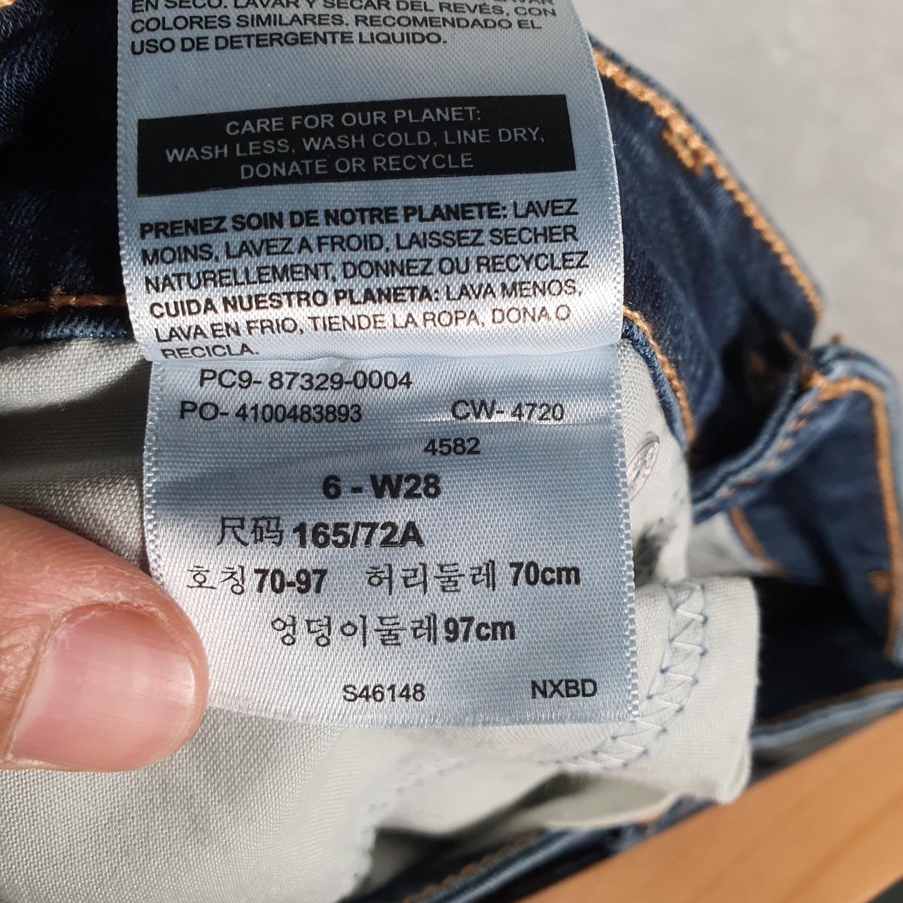 Vintage Levi’s Baggy Shorts Jorts Cargo Womens W28 Blue Relaxed Denim A4552