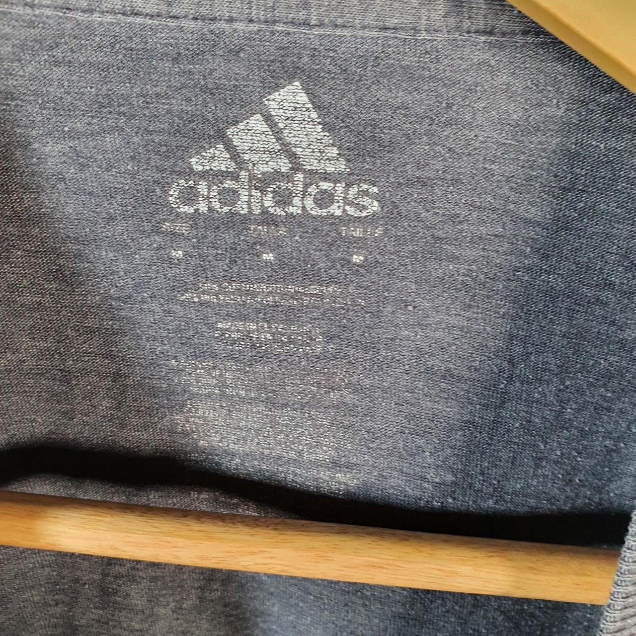 Vintage Adidas T Shirt Men’s Medium Grey Three Stripes Logo Athletic