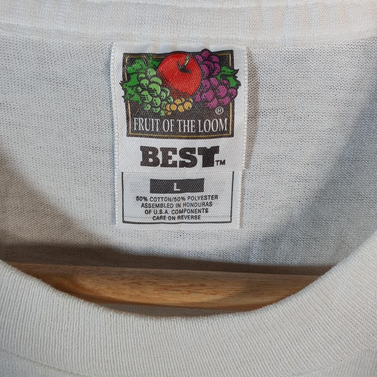 Vintage Fruit of the Loom American Red Cross 90s USA Single Stitch T Shirt Men’s Large White