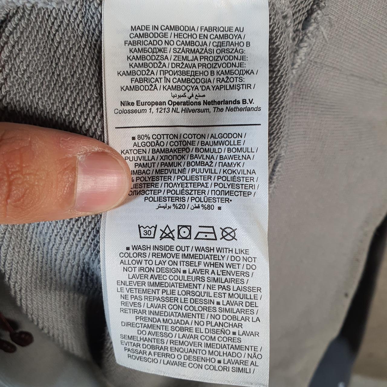 Vintage Nike Club Embroidered Sweatshirt Men’s Medium Grey Swoosh Y2K Pullover Logo