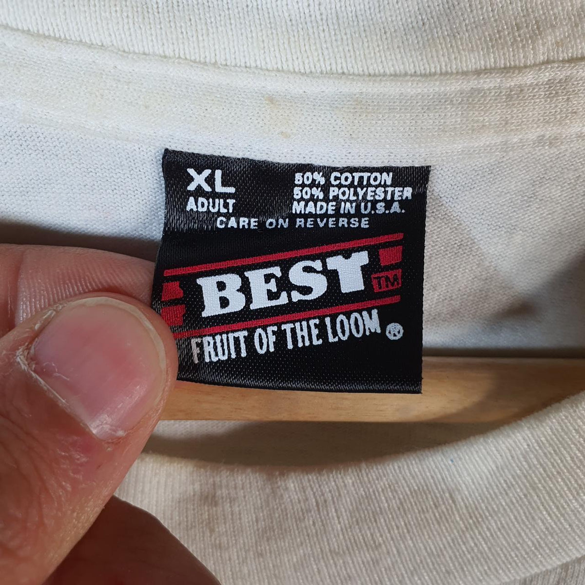 Vintage Best Fruit of the Loom Uni Nebraska 90s USA Single Stitch T Shirt Men’s XL White Big Fish Vintage