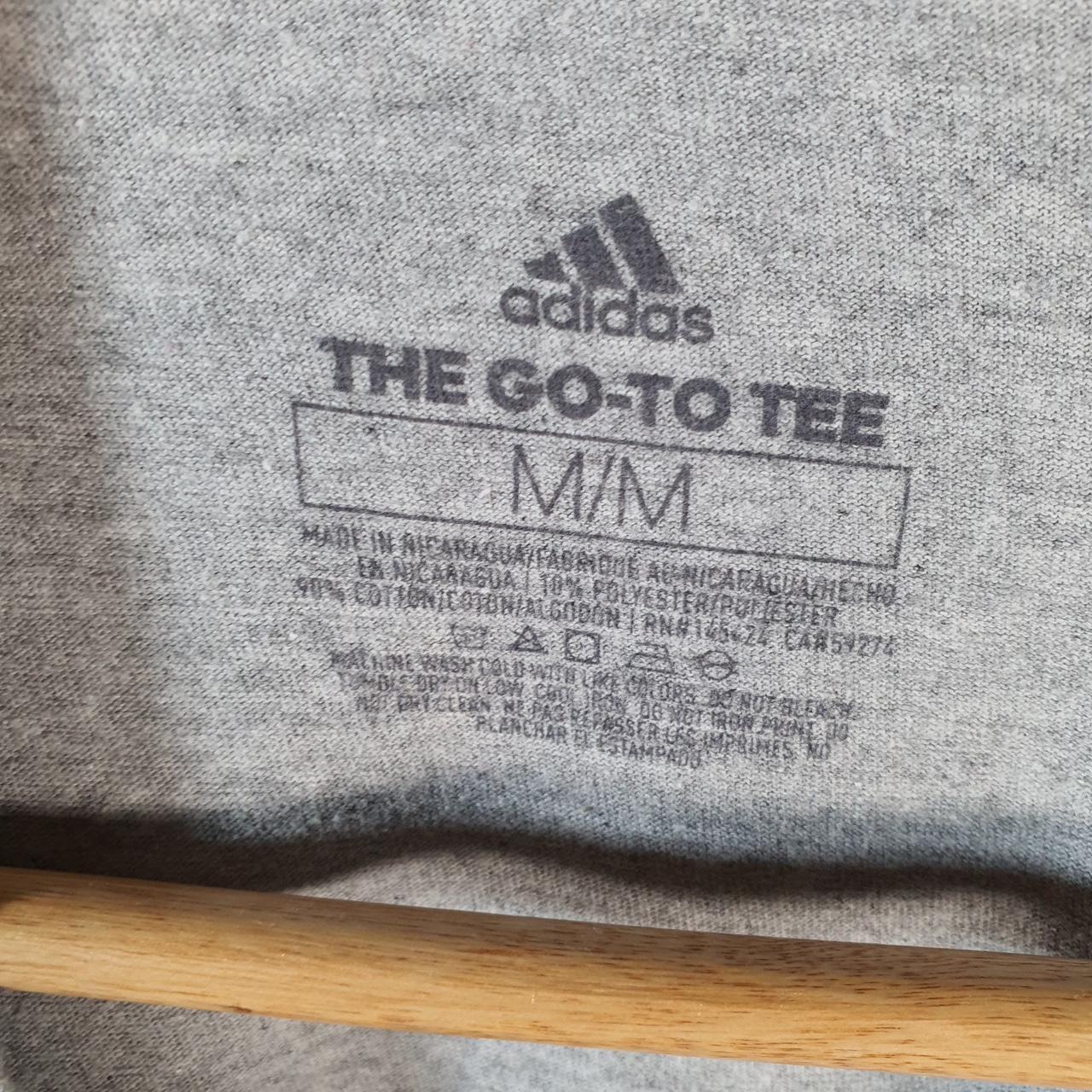 Vintage Adidas Go Tee T Shirt Men’s Medium Grey Three Stripes Logo Athletic