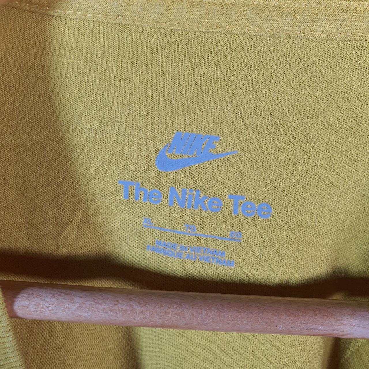 Vintage Nike Club T Shirt Men’s XL Yellow Embroidered Swoosh Logo Athletic Big Fish Vintage