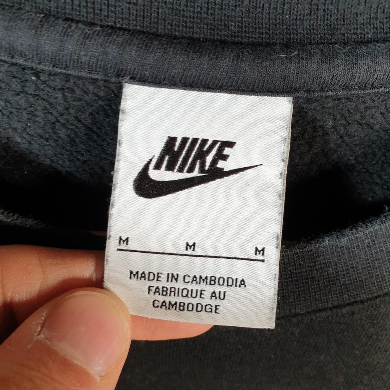 Vintage Nike Club Embroidered Sweatshirt Men’s Medium Black Swoosh Y2K Pullover Logo