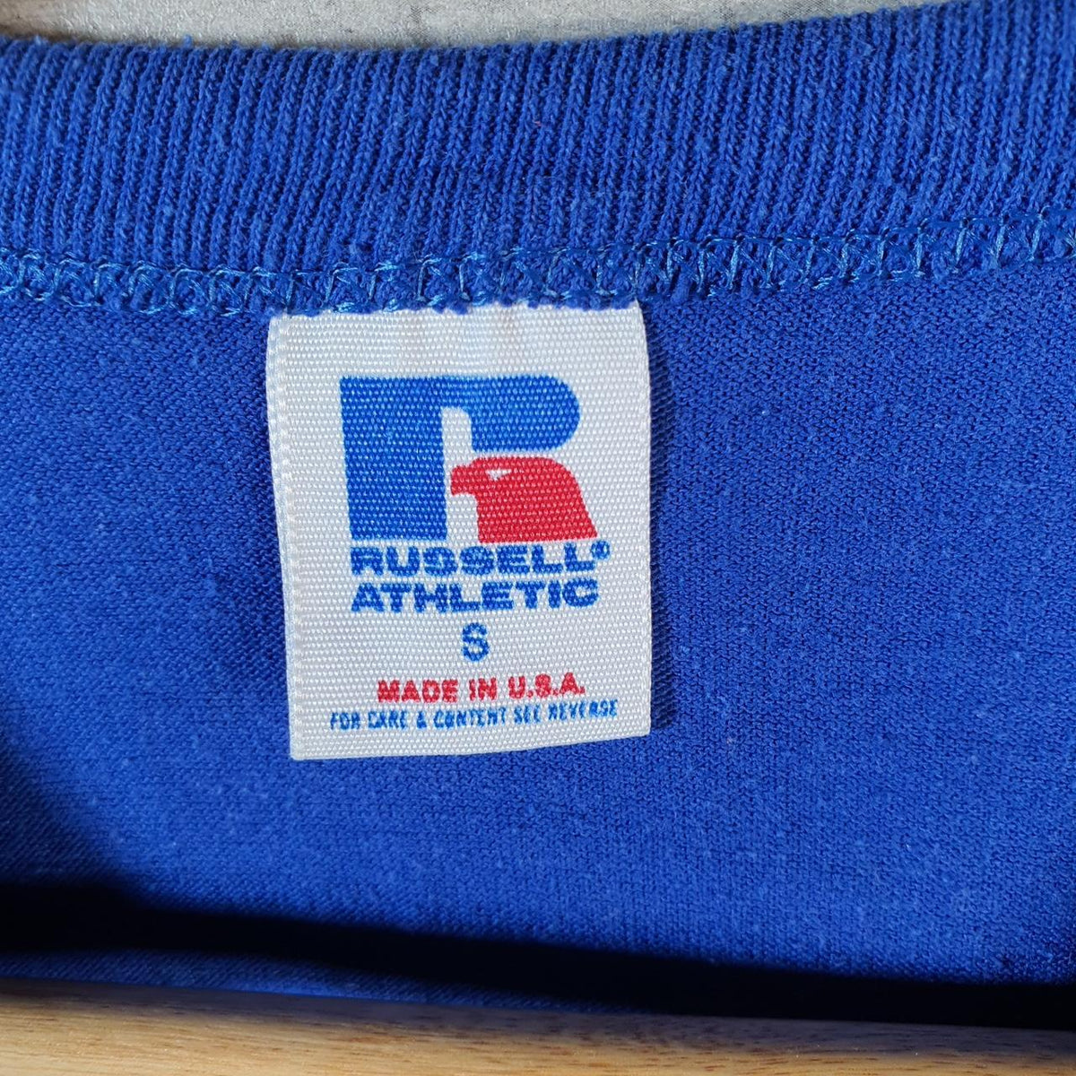 Vintage Russell Athletic 90s Pro Sport USA Single Stitch T Shirt Men’s Small Blue
