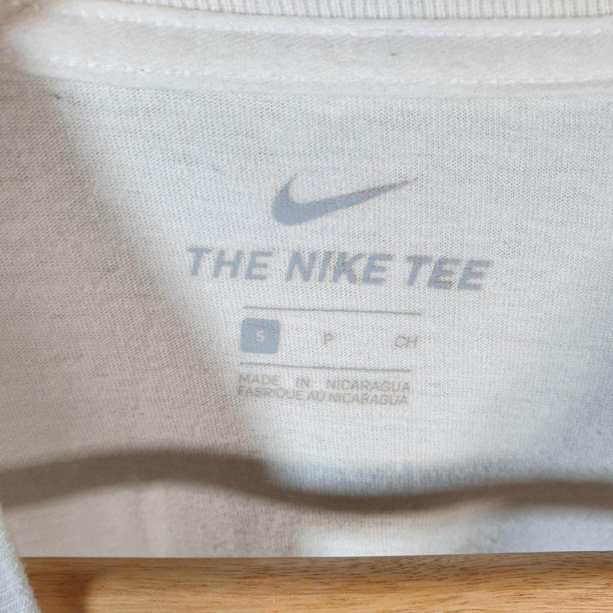 Vintage Nike Just Do It Spellout T Shirt Shirt Men’s Small White Logo Athletic C9610