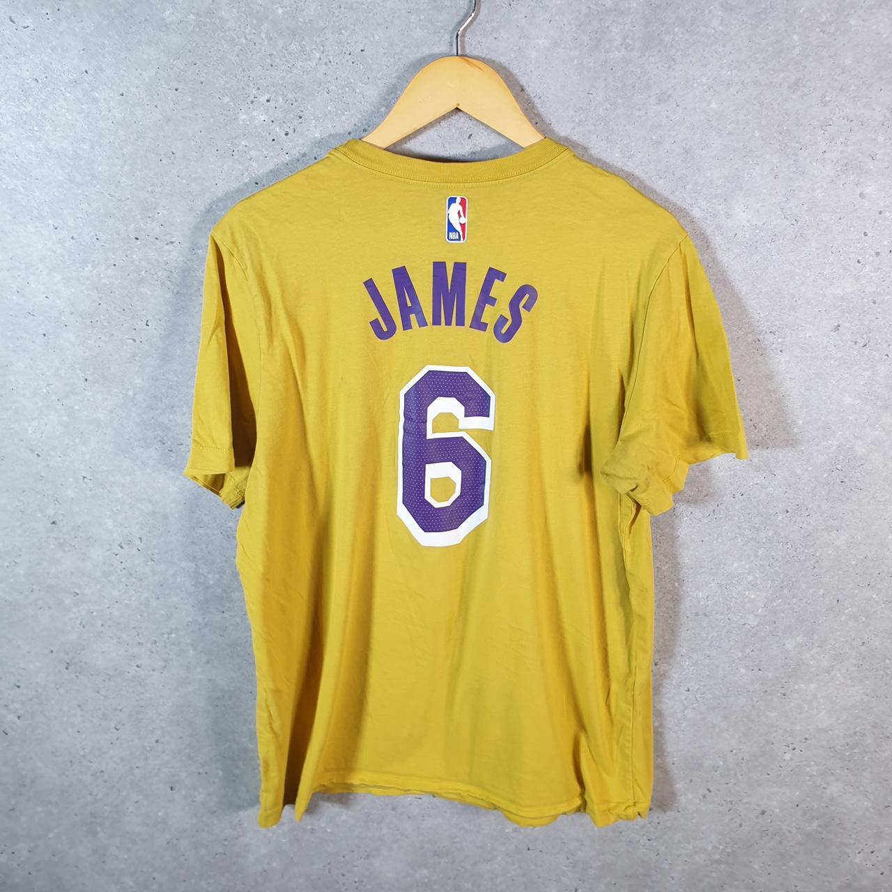 Vintage Nike NBA Los Angeles Lakers LeBron James T Shirt Men’s small Yellow Swoosh Athletic