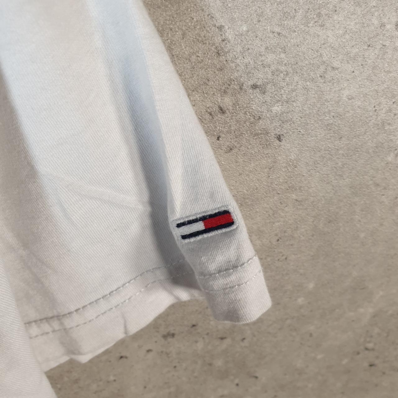 Vintage Tommy Jeans T Shirt Men’s Medium White Regular Fit Embroidered Logo