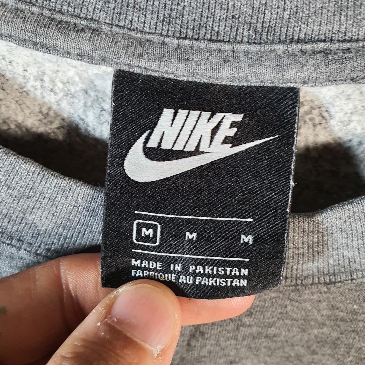 Vintage Nike Club Sweatshirt Womens Medium Grey Swoosh Y2K Pullover Logo