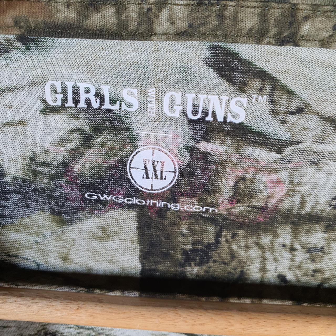 Vintage Girls With Guys RealTree Camoflauge T Shirt Womens 2XL Camo Short Sleeve