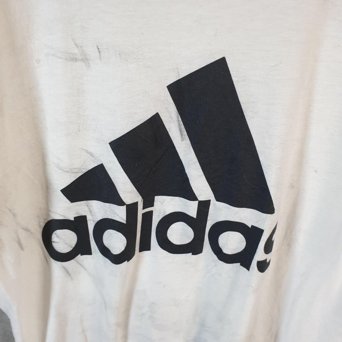 Vintage Adidas Go To Performance T Shirt Shirt Men’s Medium White Three Stripes Logo Athletic C9869