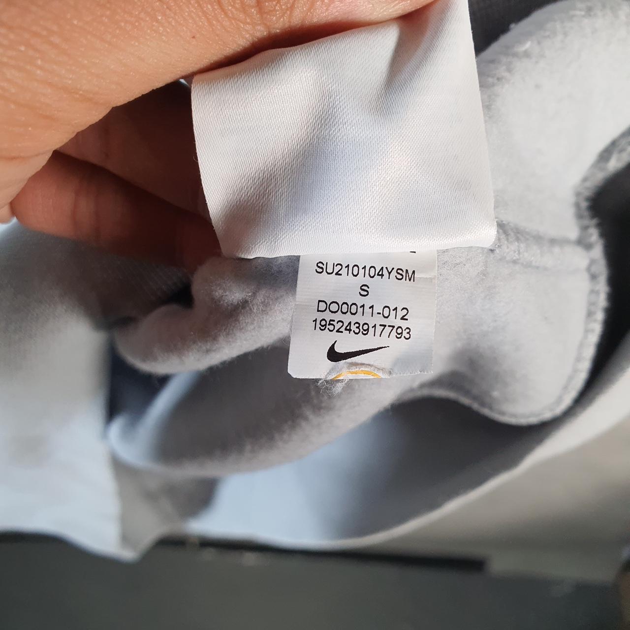 Vintage Nike Club Hoodie Men’s Small Grey Centre Swoosh Y2K Pullover Logo