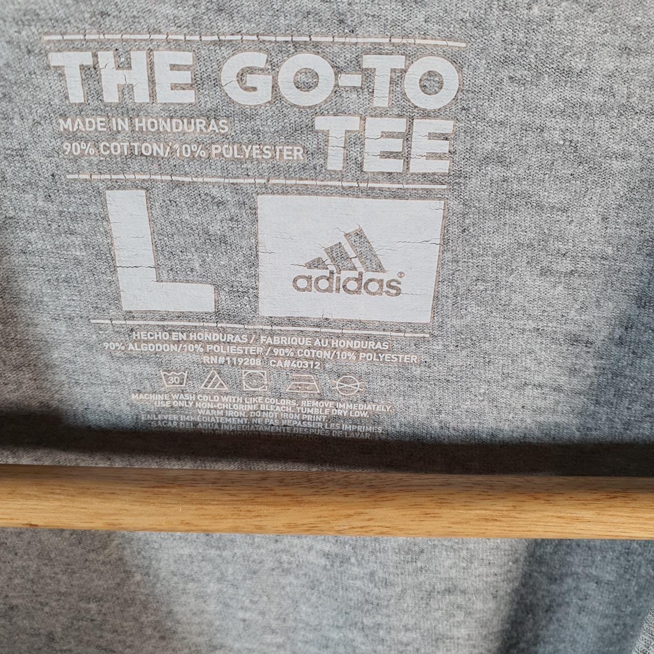Vintage Adidas Go To Tee T Shirt Men’s Large Grey Three Stripes Logo