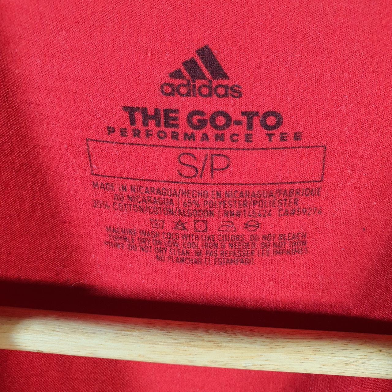 Vintage Adidas Go To Performance T Shirt Men’s Small Red Three Stripes Logo Athletic