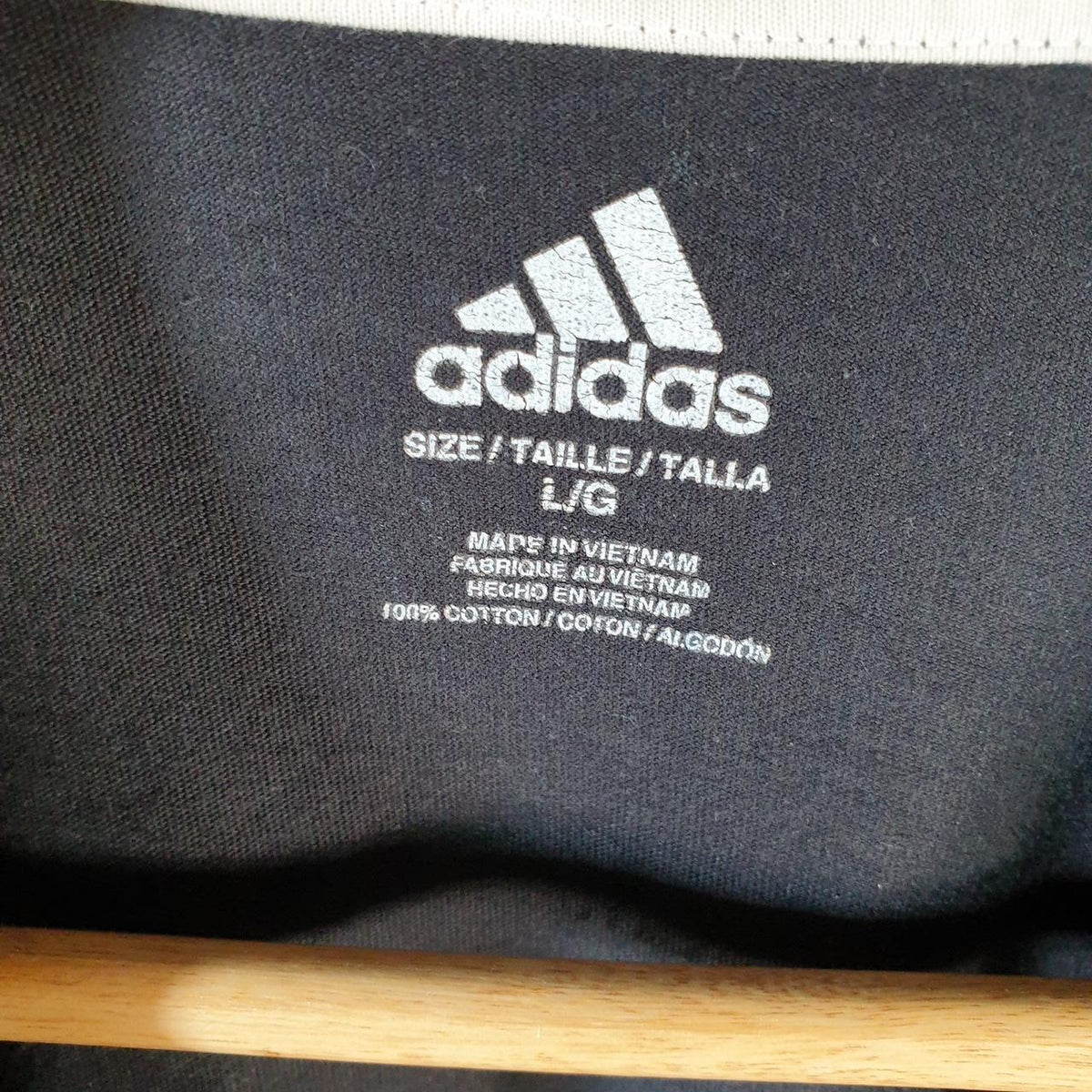 Vintage Adidas Spellout T Shirt Womens Large Black White Three Stripes Athletic Logo