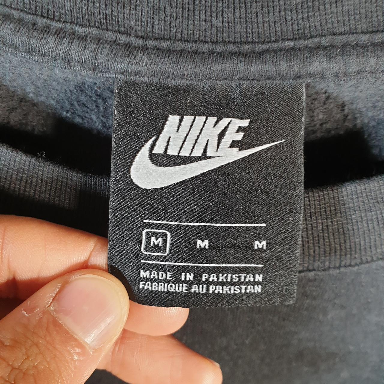 Vintage Nike Club Embroidered Sweatshirt Womens Medium Black Swoosh Y2K Pullover Logo