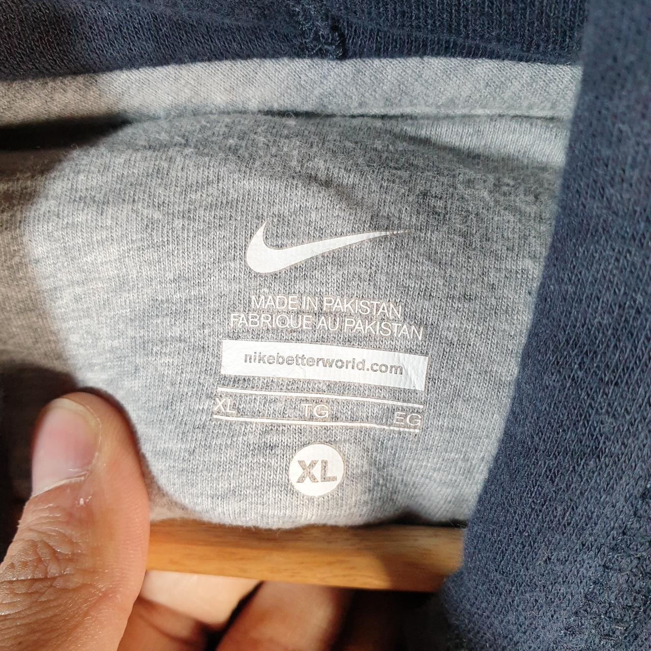 Vintage Nike Stars Embroidered Hoodie Men’s XL Black Swoosh Y2K Pullover