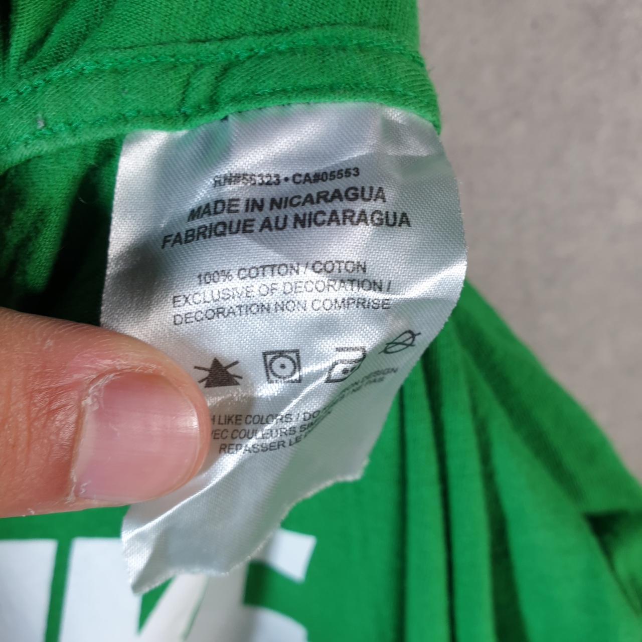 Vintage Nike T Shirt Men’s Large Green Printed Single Swoosh Logo Athletic C8261