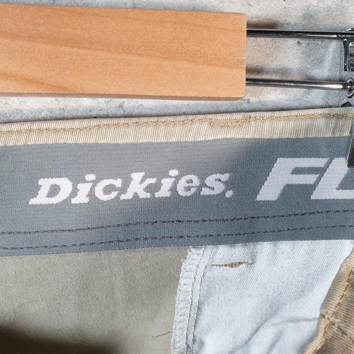 Vintage Dickies Flex Baggy Chino Shorts Jorts Cargo Mens W40 Brown Relaxed Fit