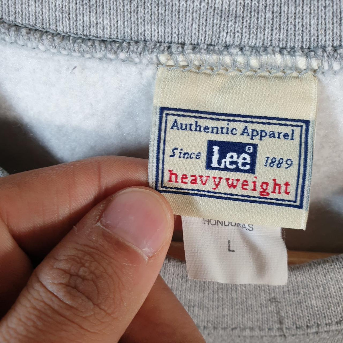 Vintage Lee Heavyweight Sweatshirt Men’s Large Grey USA Pullover Show Mom