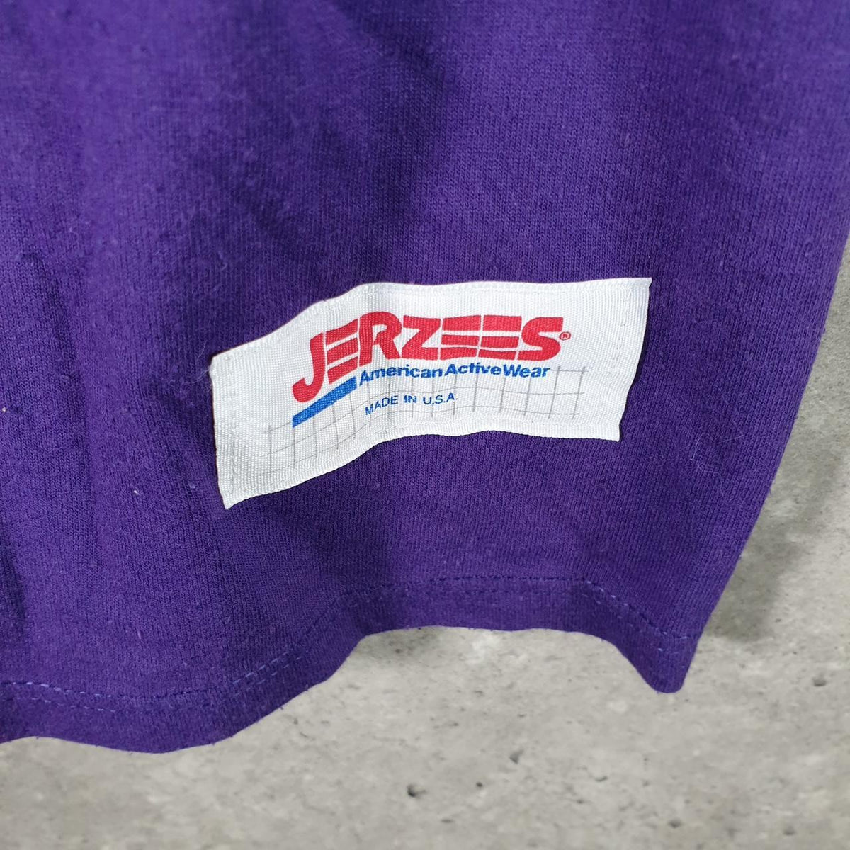 Vintage Jerzees USA 90s Bunny Single Stitch T Shirt Men’s Medium Purple Big Fish Vintage