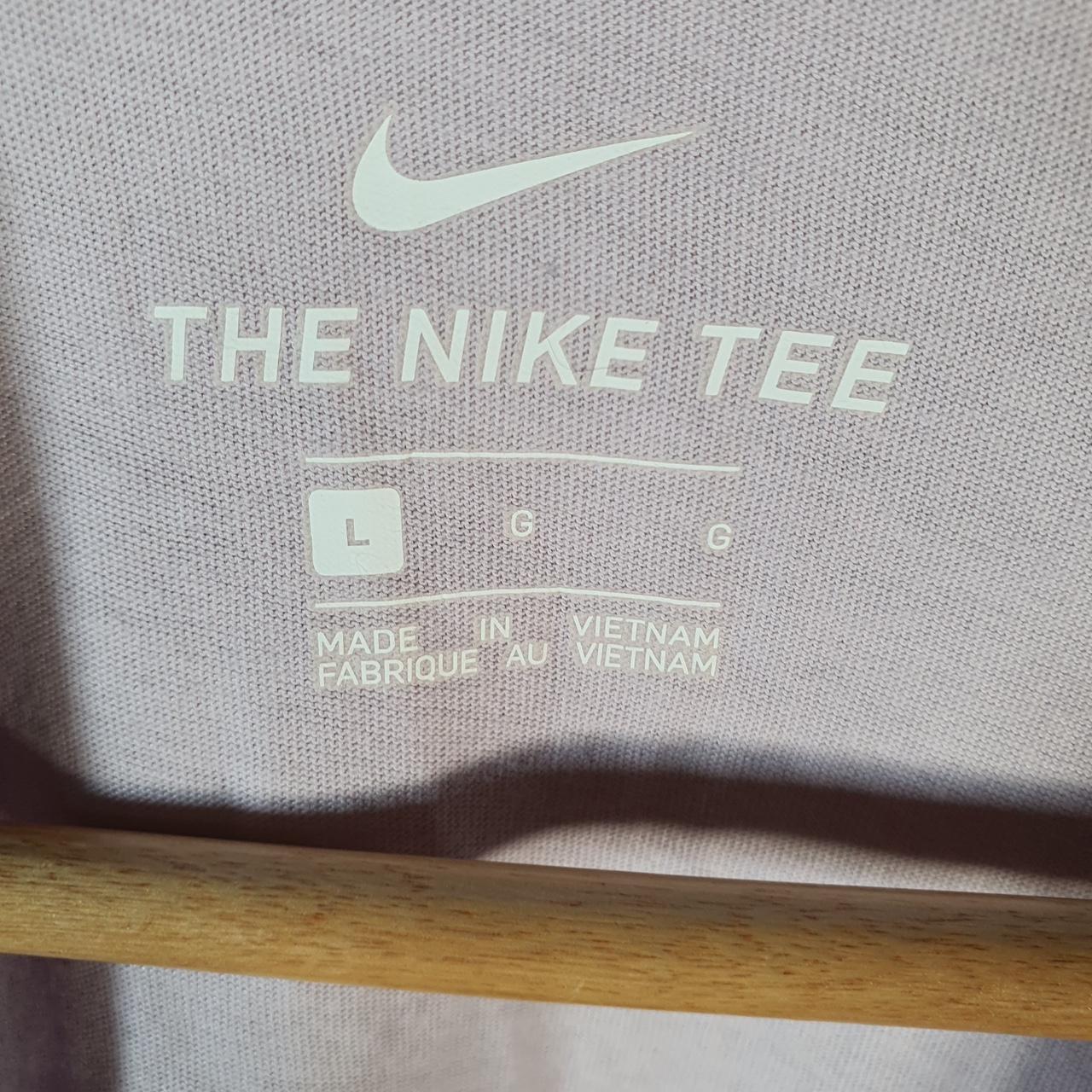 Vintage Nike Club Embroidered T Shirt Men’s Large Pink Swoosh Y2K Pullover Logo