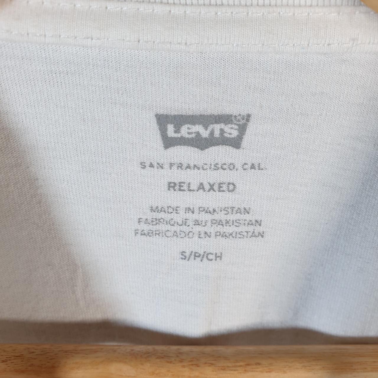 Vintage Levis Spellout T Shirt Shirt Men’s Small White Logo Athletic Casual