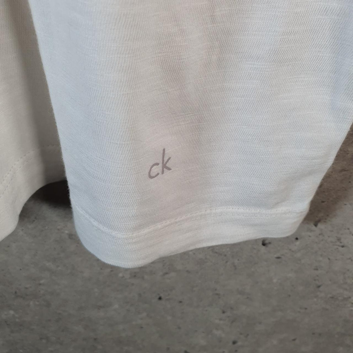 Vintage Calvin Klein Polo Shirt Men’s Medium White Body Fit Printed Logo
