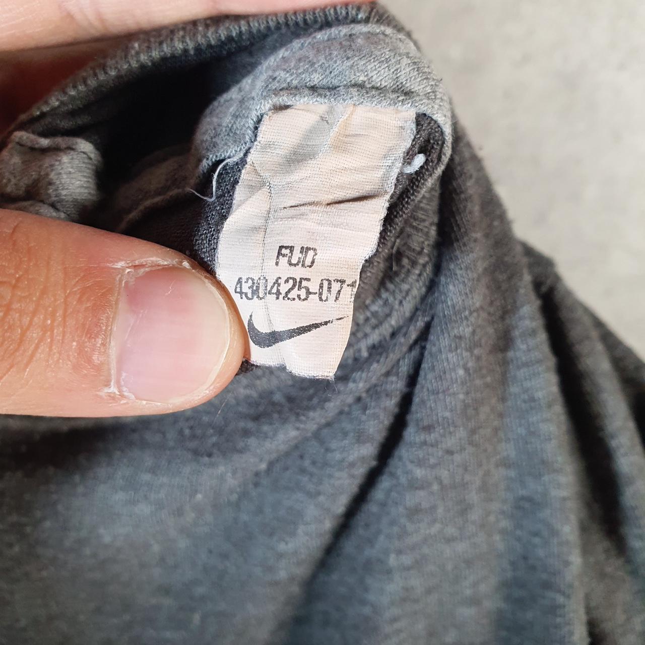 Vintage Nike T Shirt Men’s XL Grey Logo Embroidered Swoosh Athletic