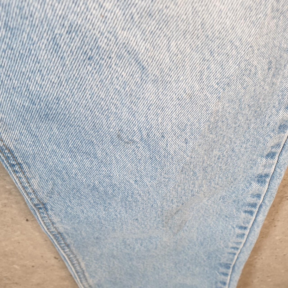 Vintage Carhartt Workwear Carpenter Jeans Mens W38 L30 Blue Denim Traditional Fit USA