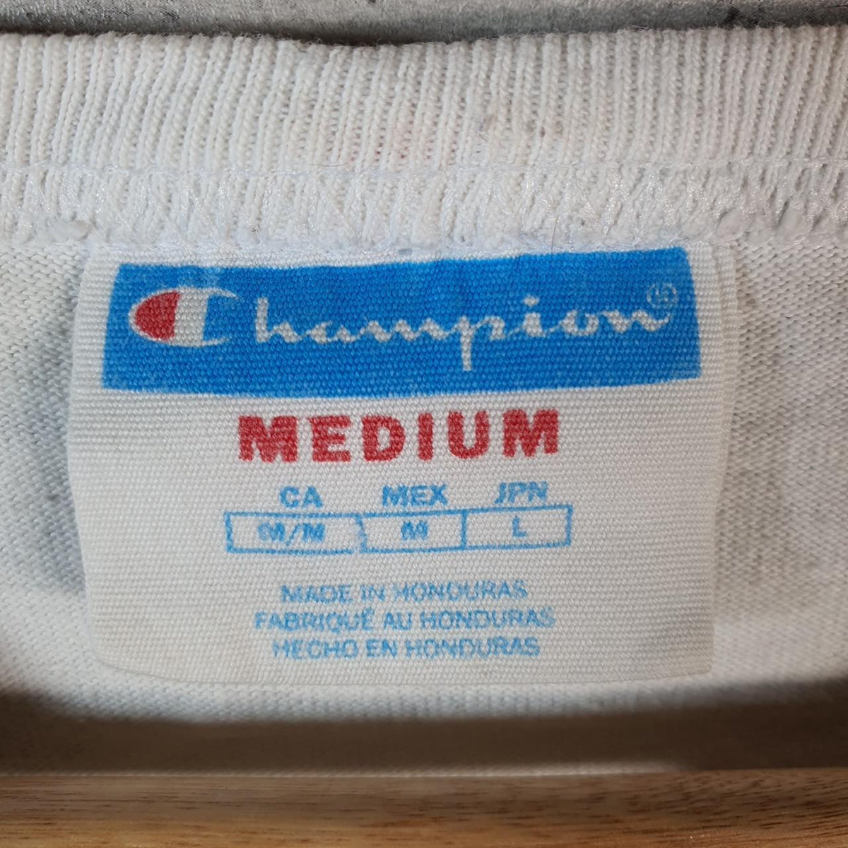 Vintage Champion Spellout T Shirt Men’s Medium White Casual Sports C9579