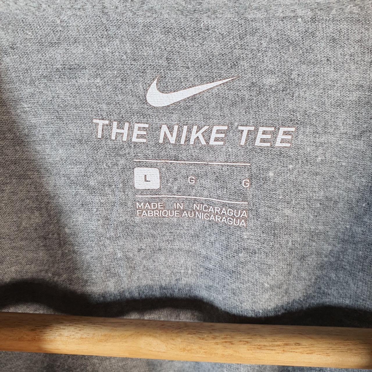 Vintage Nike Embroidered Club T Shirt Men’s Large Grey Swoosh Athletic