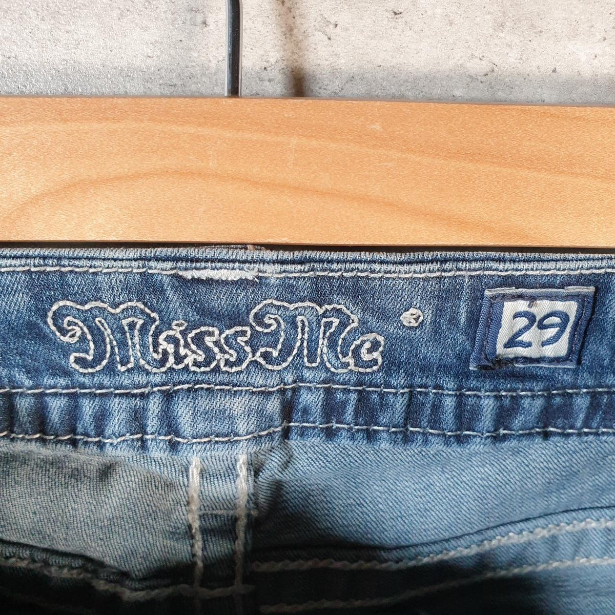 Vintage Miss Me Baggy Y2K Hip Hop Jeans Shorts Jorts Womens W29 Blue Denim Low Rise