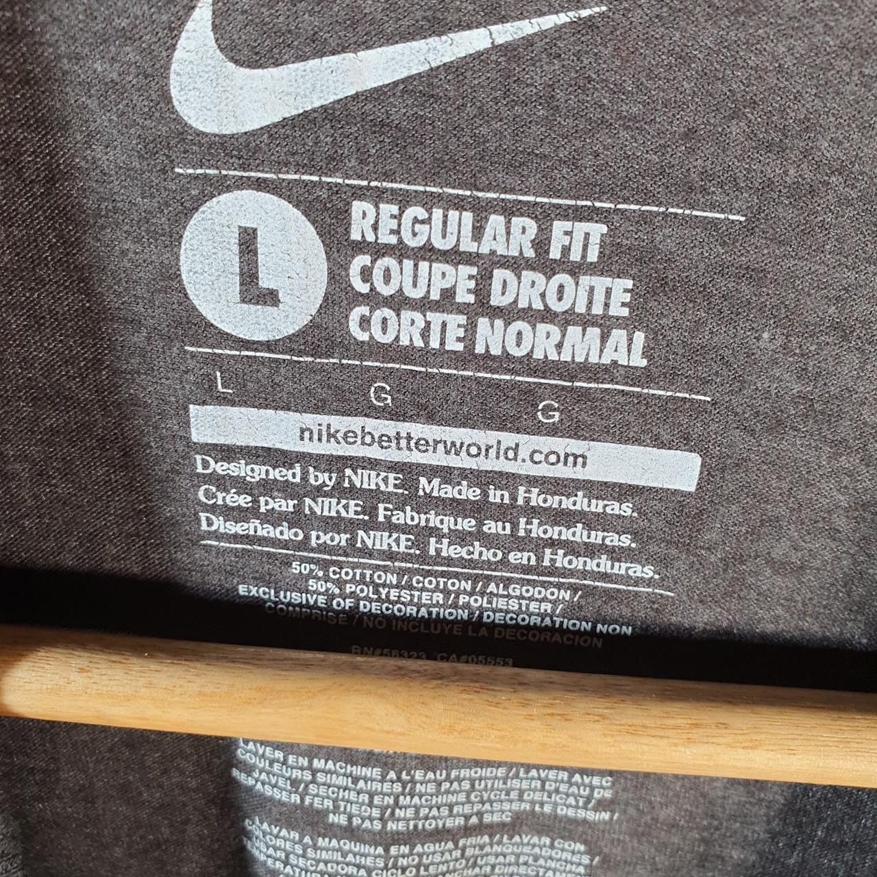 Vintage Nike Club Spellout T Shirt Men’s Large Grey Logo Swoosh Athletic