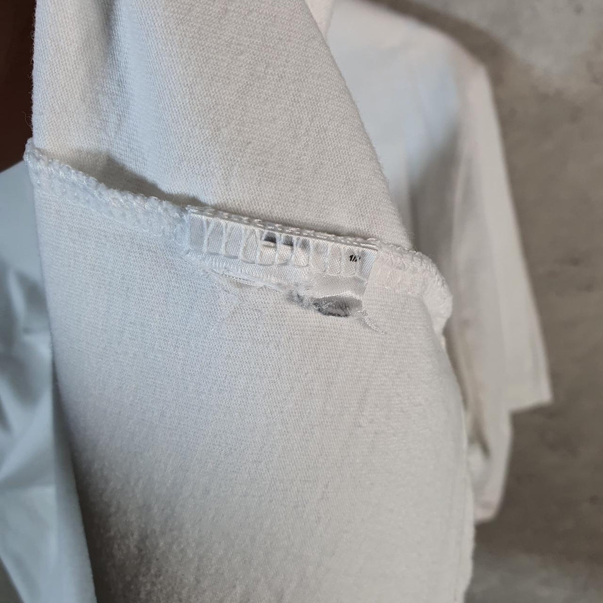 Vintage Gap T Shirt Men’s Medium White Standard Fit Casual Blank
