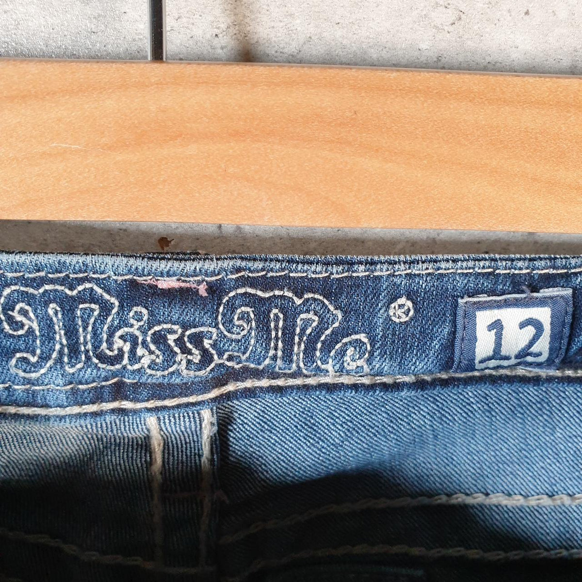 Vintage Miss Me Baggy Y2K Hip Hop Jeans Shorts Jorts Womens W24 Blue Denim Low Rise