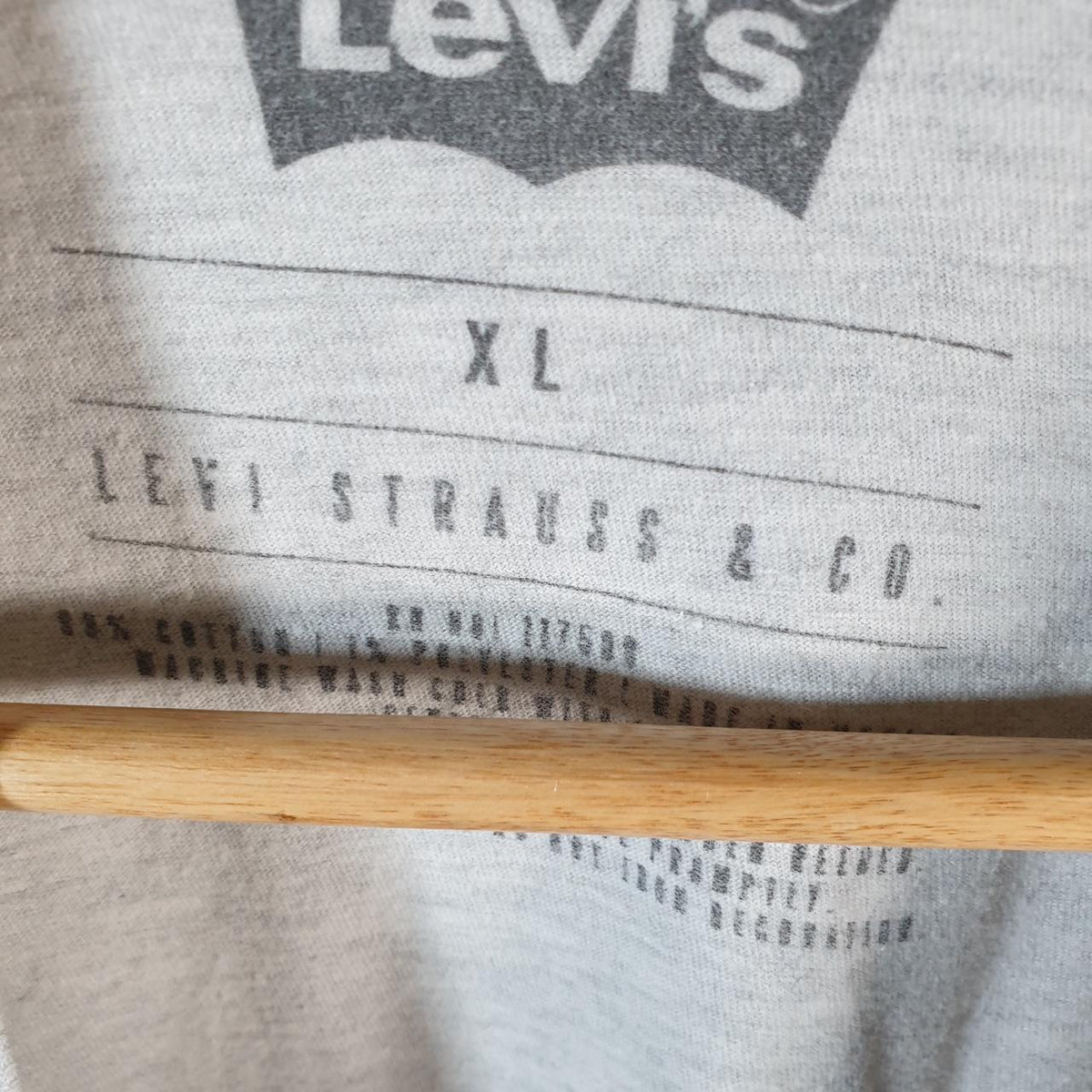 Vintage Levis Spellout T Shirt Shirt Men’s XL Grey Logo Athletic Casual