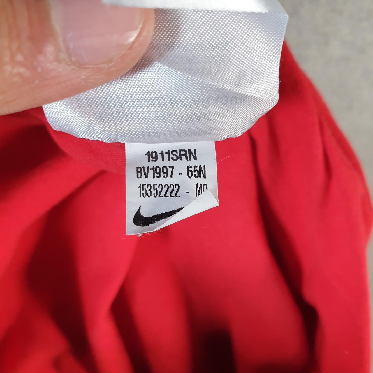 Vintage Nike T Shirt Men’s Medium Red Printed Single Swoosh Logo Athletic C8259