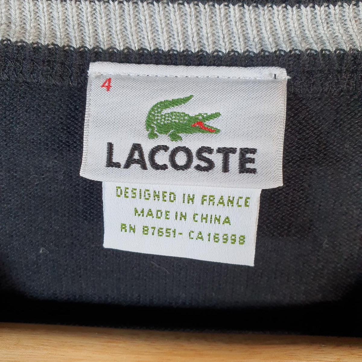 Vintage Lacoste Sweatshirt Men’s Medium Black Pullover Logo Y2K Jumper Logo