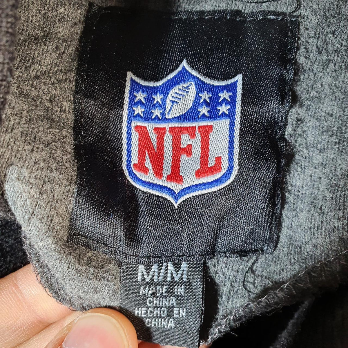 Vintage NFL Oakland Raiders Cardigan Embroidered Men’s Medium Grey Pro Sport USA
