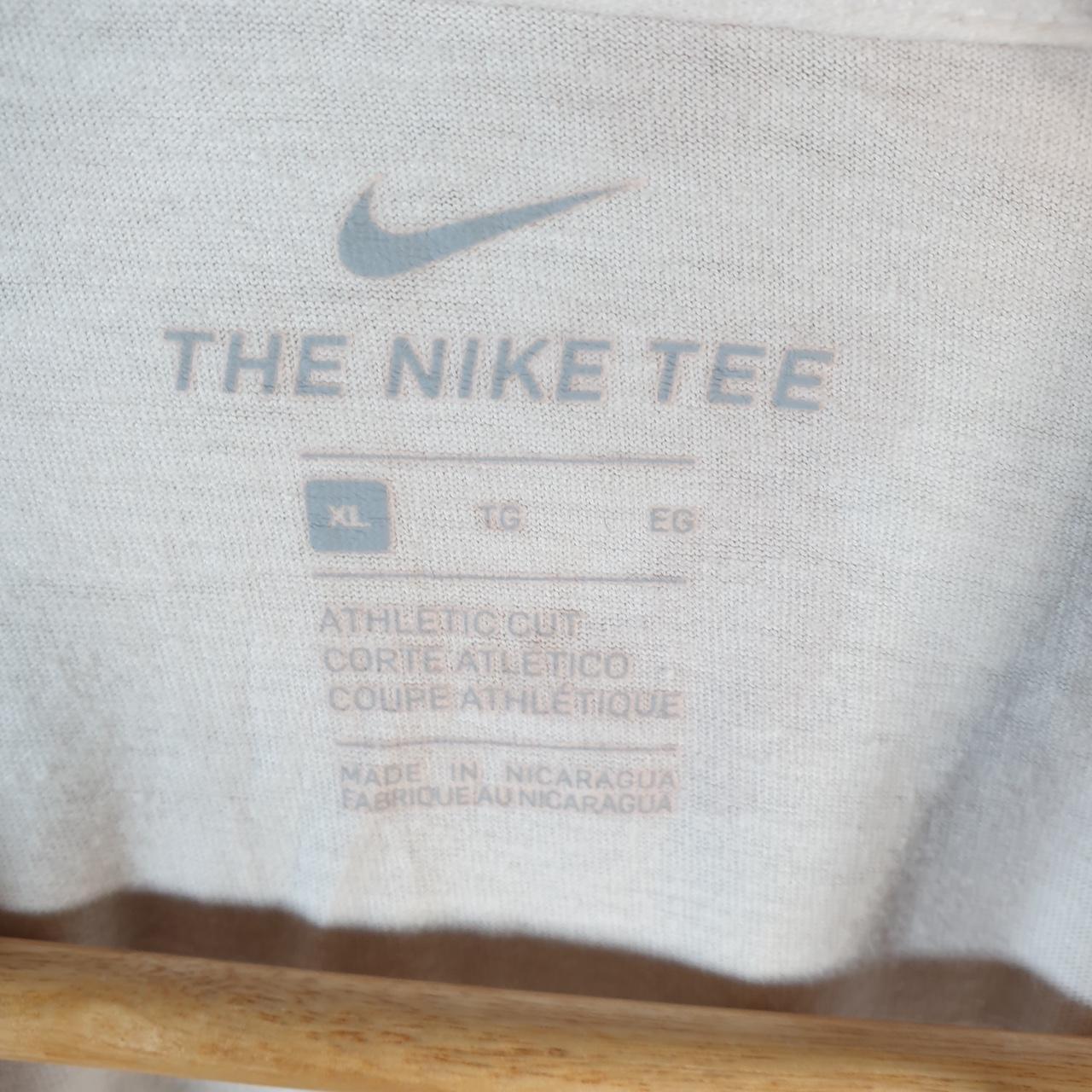 Vintage Nike PSNK Roarasone Athletics T Shirt Men’s XL White Swoosh Logo