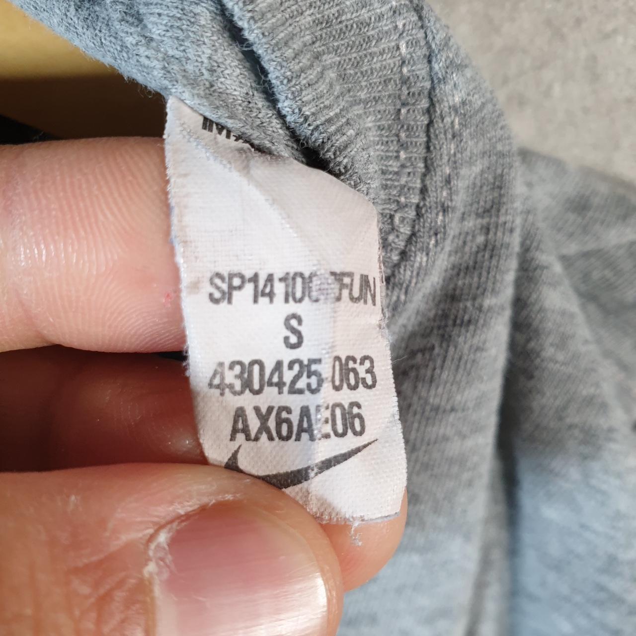 Vintage Nike T Shirt Men’s Small Grey Printed Single Swoosh Logo Athletic C8270