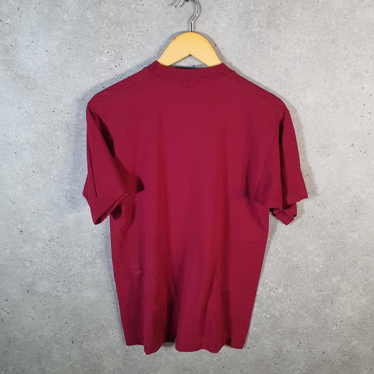 Vintage Fruit Of The Loom Acacia School Sports Camp 90s USA Single Stitch T Shirt Men’s M Red