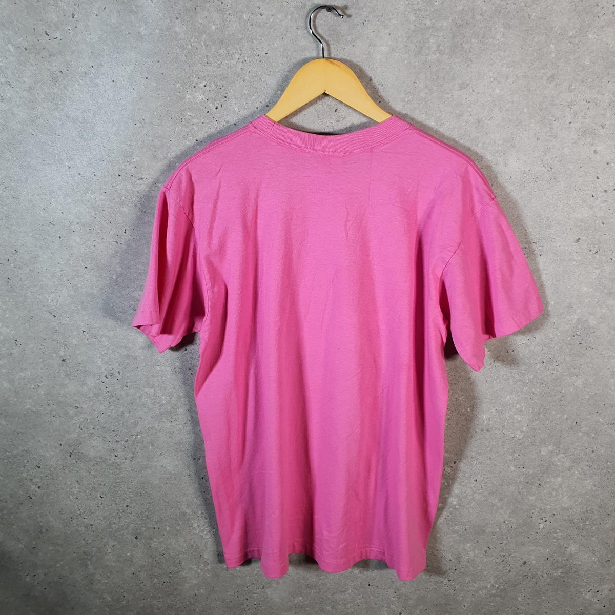 Vintage Anvil Alaska Heart Graphic Graphic USA 90s Single Stitch T Shirt Men’s Large Pink C9530