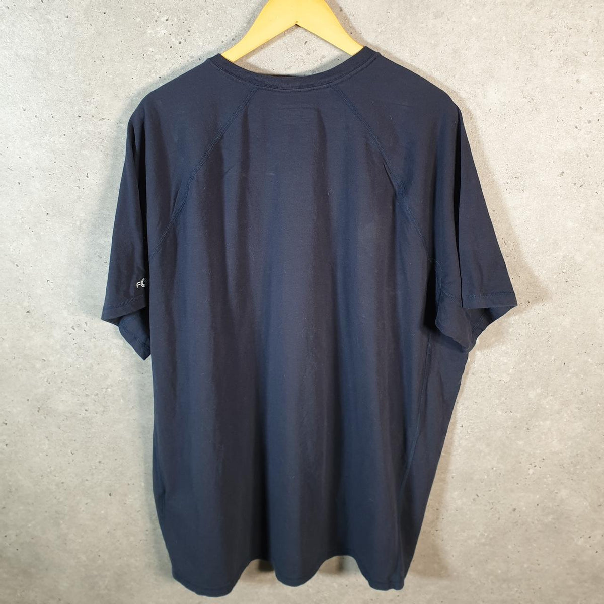 Vintage Carhartt Pocket T Shirt Men’s 2XL Navy Blue Workwear Chore Utility Relaxed Fit C9298