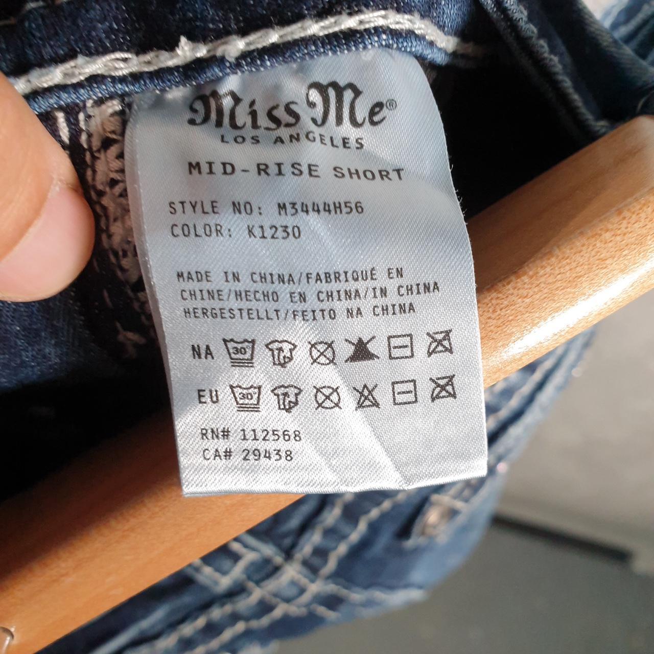 Vintage Miss Me Baggy Y2K Hip Hop Jeans Shorts Jorts Womens W26 Blue Denim Low Rise