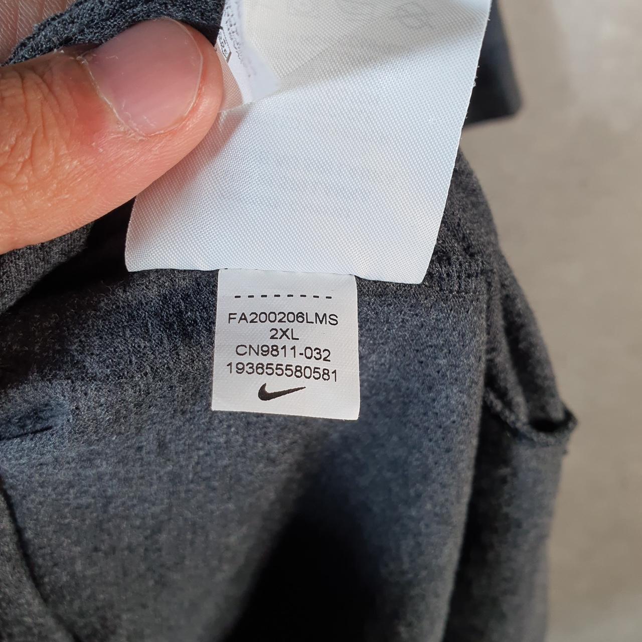 Vintage Nike Dri Fit T Shirt Men’s 2XL Grey Single Swoosh Logo Athletic Big Fish Vintage