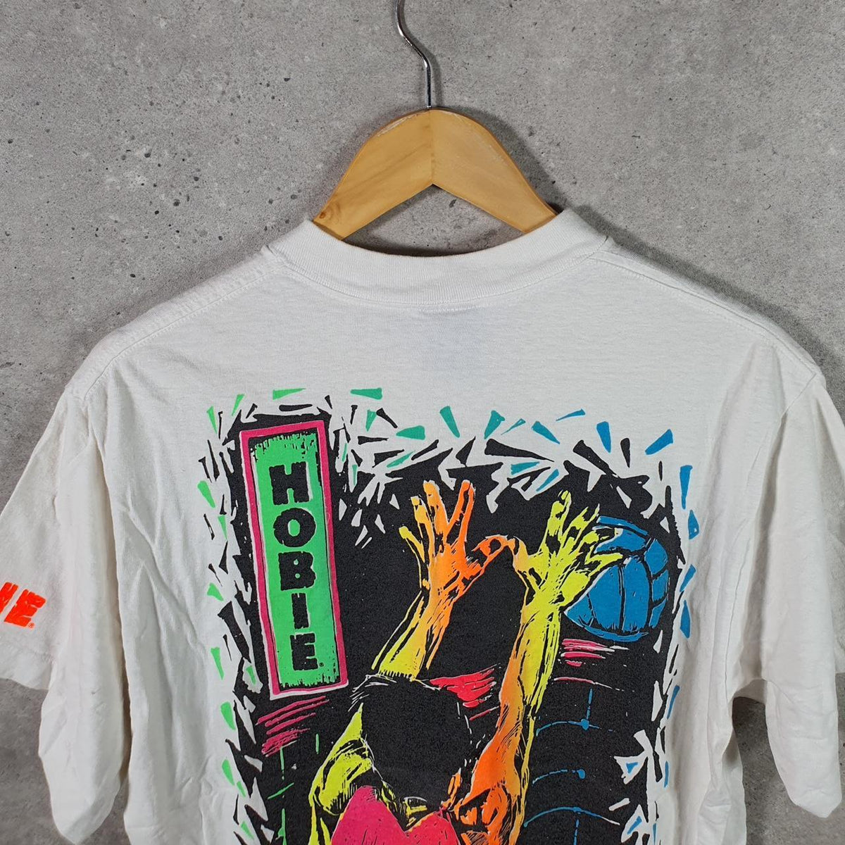 Vintage Hobie Basketball Graphic 90s USA Single Stitch T Shirt Men’s Medium White