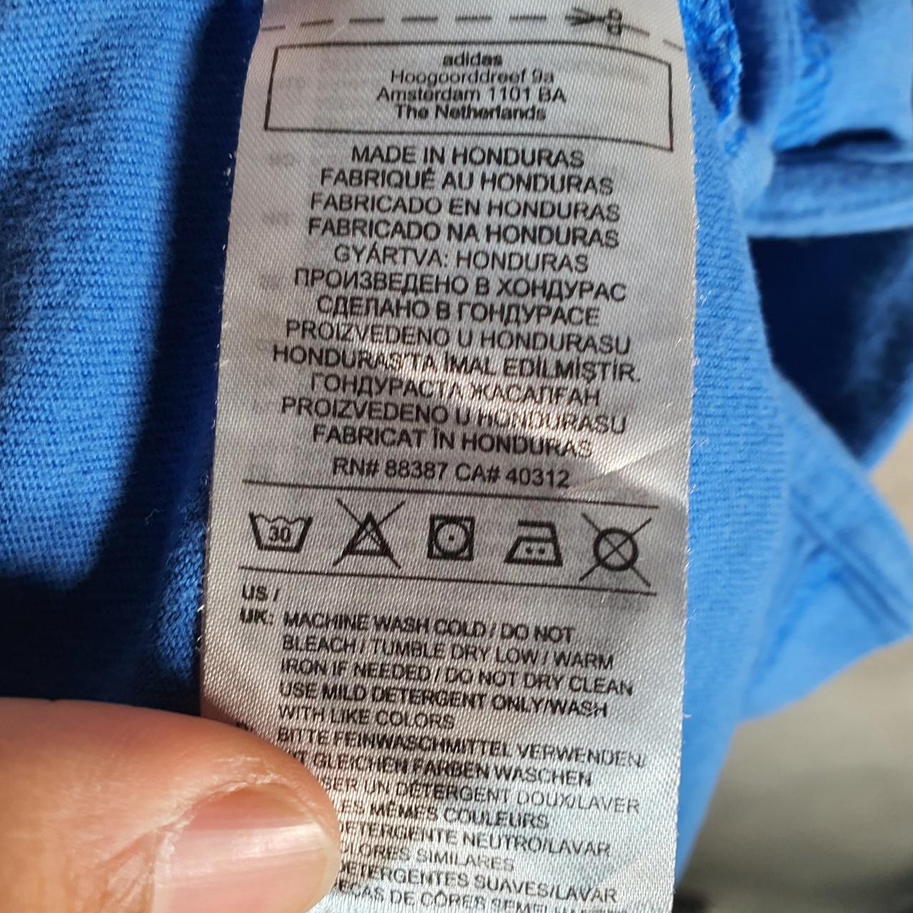 Vintage Adidas T Shirt Shirt Men’s Medium Blue Three Stripes Logo Athletic C9807